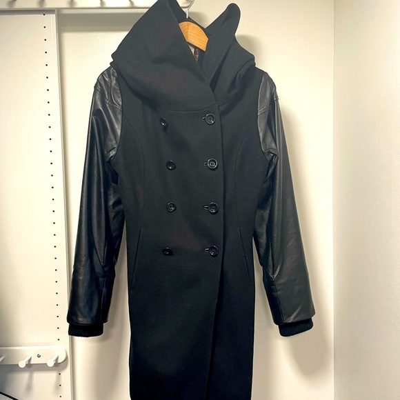 Faux-leather sleeved coat from Simons. Size large. - Picture 2 of 8